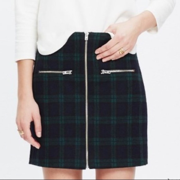 Madewell Dresses & Skirts - Madewell Mini Zip Wool Skirt in Dark Tartan Plaid